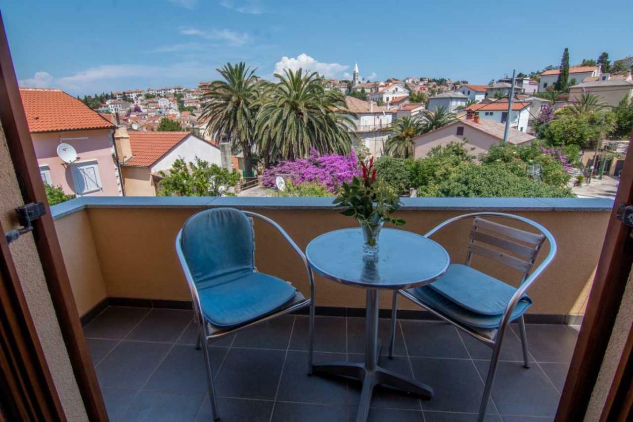 Apartments Villa Forida Mali Lošinj Exterior foto